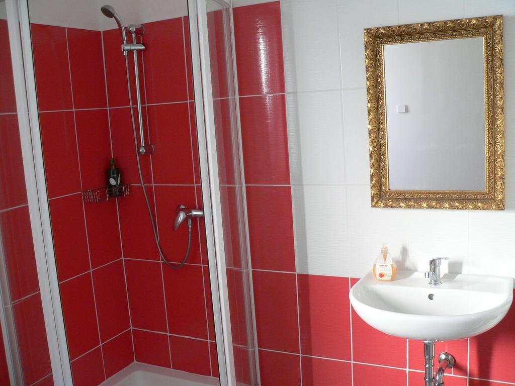 Penzion Kuku Cesky Krumlov Ngoại thất bức ảnh